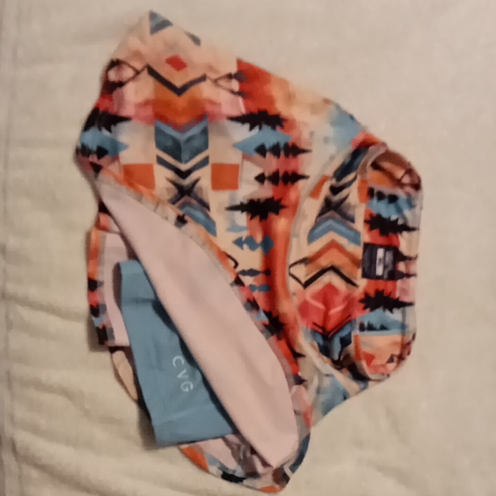 Constantly Varied Gear Multicolor Geometric Skirt Set